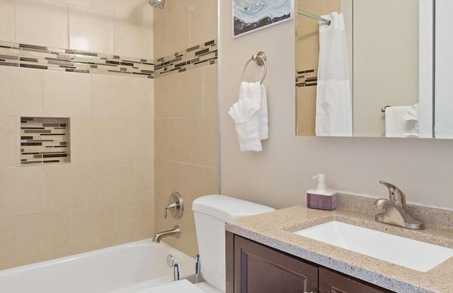 Waterfront 4BR 1st Floor Master Family Ready Bwi - Foto 14