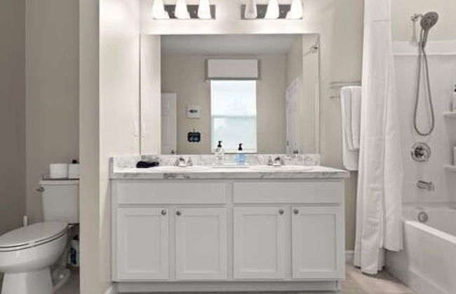 Florida Retreat Home w Fast-wifi Patio King Bed - Foto 26