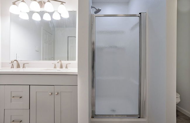 Spacious 4BR Home With Pool in Indianapolis - Foto 71