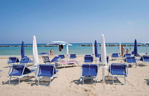 Gorgeous Apartment In Pesaro -Pu- - Foto 17