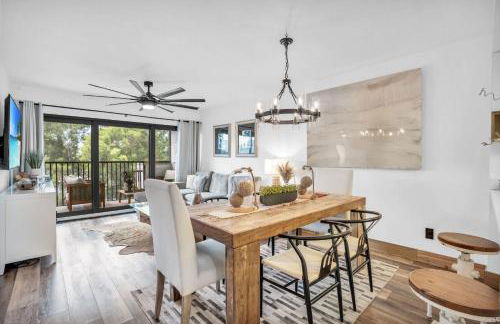 Designer Furnished and Views - Photo 1