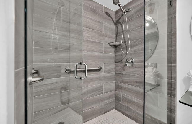 Relaxing Condo with Free Parking - Foto 21