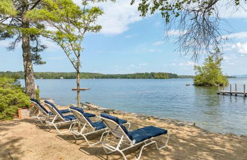 Beach and Mtn Views! Lakefront Moultonborough Home - Foto 41