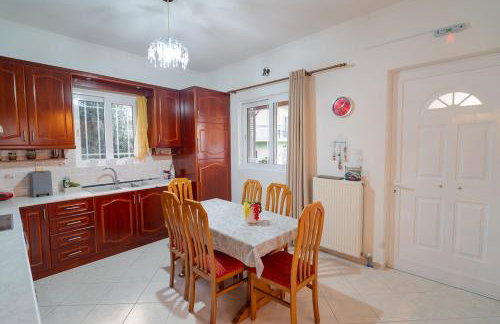 Modern 3 Bed Home with Balconies and Sea Access - Foto 21