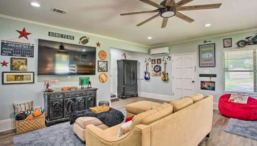 Home 4 Mi to Dtwn McKinney! Game Room and Fireplace - Foto 5