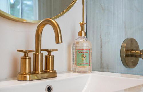 Chic Villa Nina 2 bedrooms 2 baths in Miami! - Foto 26