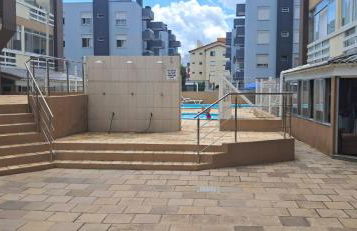 Apartamento com piscina, apenas 200 metros do mar - Foto 22