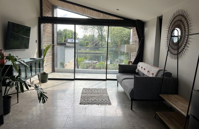 River View Guest House, Jacuzzi, Boat, Fire Hire - Photo 24