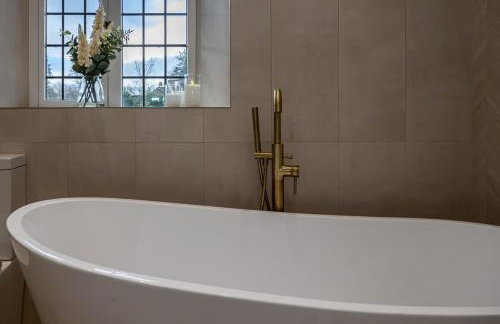 The GreyStoke Mansion With Private Grounds - Foto 39