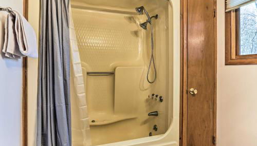 Game Room, Fire Pit Family-Friendly Poconos Haven - Foto 4