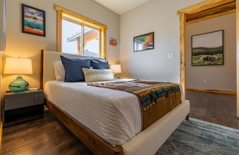 The Yellowstone - Spacious Wapiti Valley Cabin with Stunning Views! - Foto 13