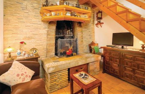 One-Bedroom Holiday Home In Bartici - Photo 9