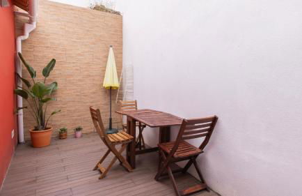 Cozy Retreat with Patio Near Sintra by LovelyStay - Foto 5