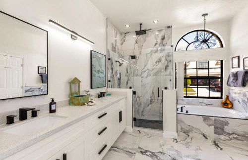 Orlando Retreat 5BR Pool and Spa Villa with Games Room and Mickey Themed Room - Foto 23