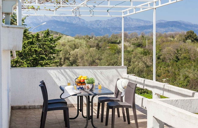 Maki Apartments - Photo 28