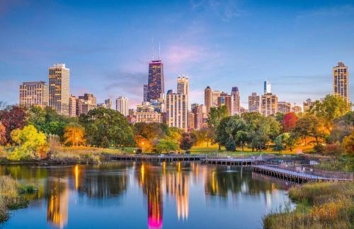 Entire Apartment in heart of Lincoln Park & Lake Sea and beach - Foto 8