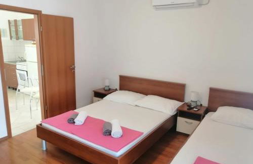 Apartmani Tina - Photo 7