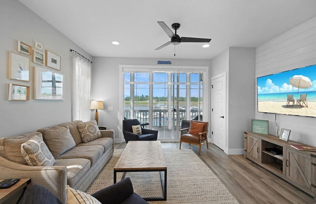 Hook, Wine, & Sinker - Photo 26