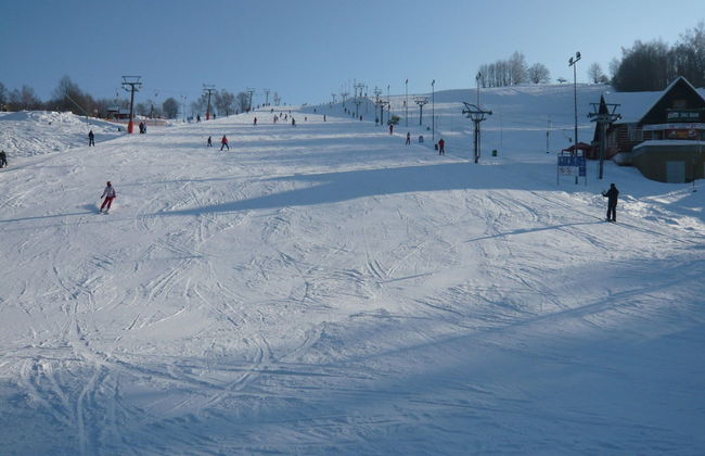 Serene Holiday Home in Mladé Buky with Private Pool and Trampoline - Foto 32