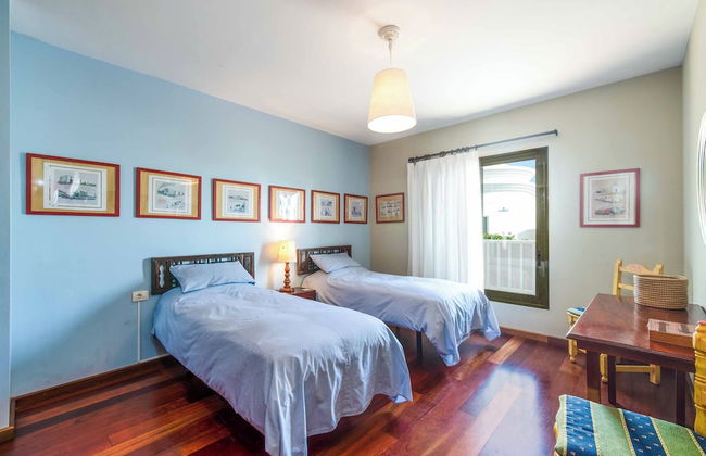 Puerta de Hierro - Photo 22