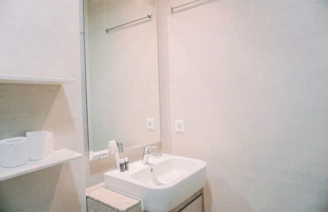 Homey And Warm Studio At 28Th Floor Gold Coast Apartment - Foto 12