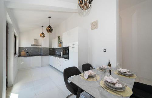 The Rooftop - Photo 63