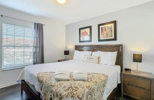 Cozy Townhouse with Private Pool in Kissimmee - Photo 6