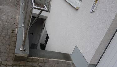 Wohnen im Souterrain einer Villa - Foto 4