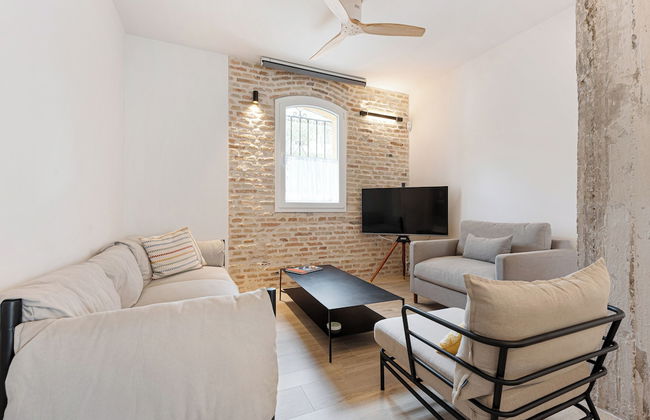 Stay U-nique Apartment Jorge Guillen - Photo 15