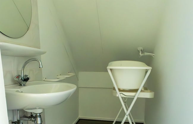 Alluring Holiday Home With Garden - Foto 16