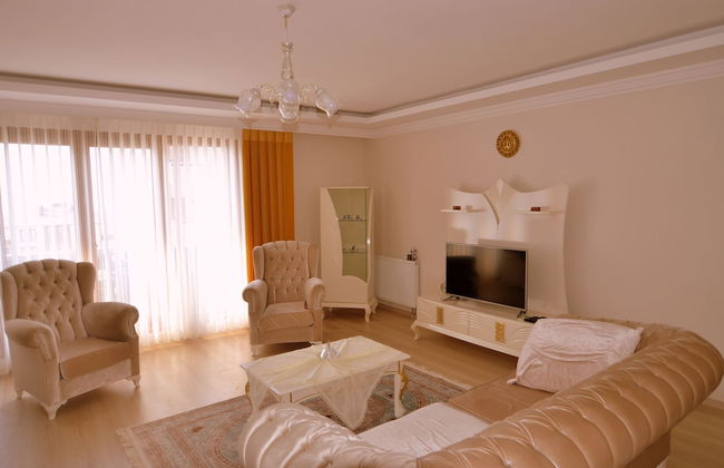 Elite Suite - Photo 11