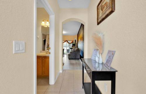 Themed Resort Home 15 min drive to Disney - Foto 6