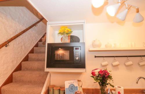 Honeysuckle Cottage - Photo 9