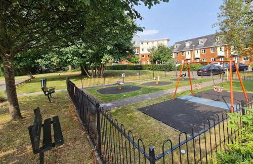 Redhill,Sleeps9,Parking,17minsLGW30 to London - Foto 47