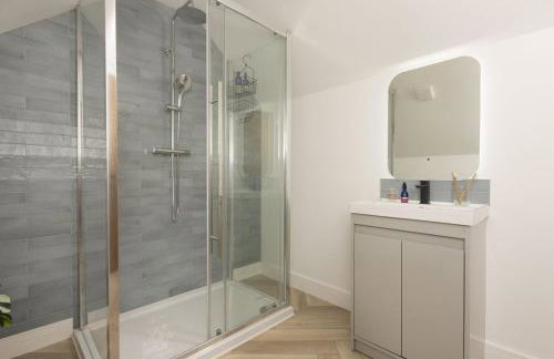 Atlantic Point, Porthleven - Free WiFi & Parking - Coffee Machine - Close to Harbour & Town - Foto 34