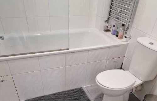 Cosy Apartment in North London - Great Location - Photo 6