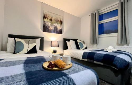 Borage House- Crawley,3BR House, Wifi, Parking, Close to Gatwick Airport, Contractor friendly, short and long term stays welcome - Foto 22