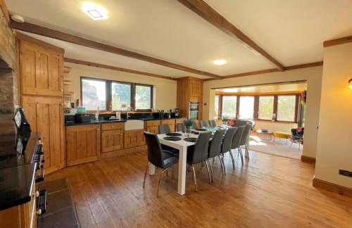 Beautiful 5BR House near Gretna Green with Garden - Pass the Keys - Photo 13