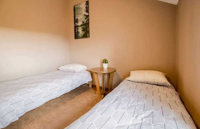 Quiet Valley View Retreat - Photo 6