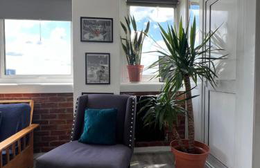 Stuning city views steps from the Iconic Abbey Road crossing - Foto 5