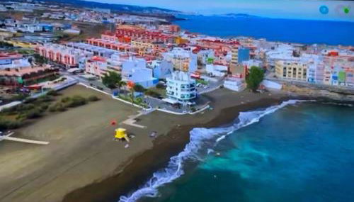 Hermoso Edificio Frente al Mar, a pie de Playa y hermosas vistas - Photo 2