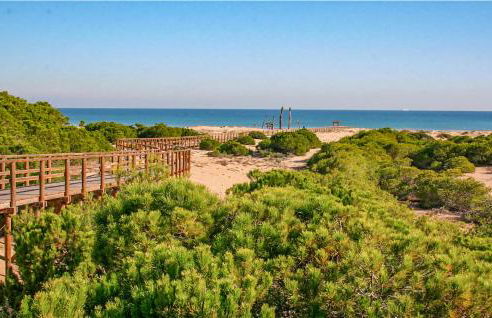 3 Bedroom Nice Home In Santa Pola - Photo 22