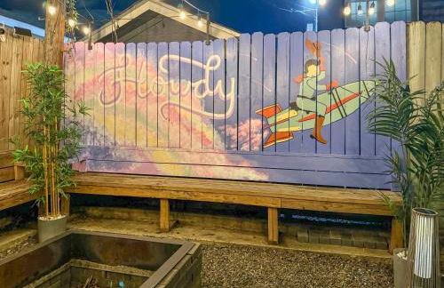 Casa Hosum - 7 mins Downtown Sleeps 9 King Bed Fenced Yard - Foto 34