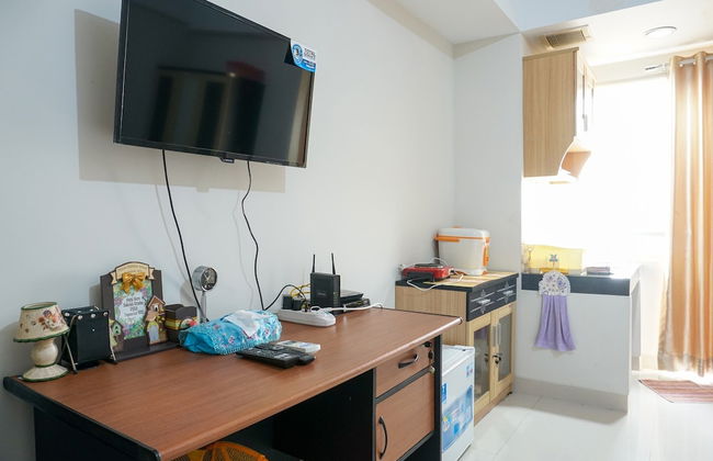 Fully Furnished Studio at Green Park View Apartment - Photo 5