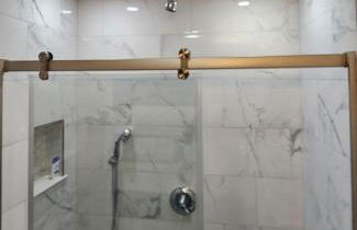 Beautiful 2 bedroom suite in downtown Lynn - Foto 5