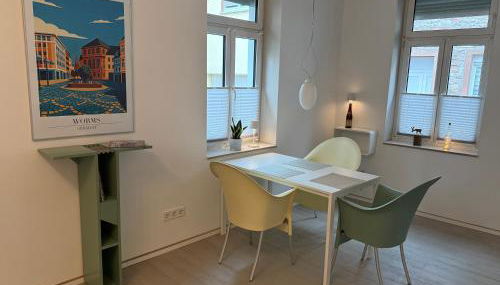 Schmuckstück an der Wormser Stadtmauer - Foto 4