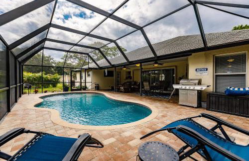 Sunny Oasis Getaway -Heated Pool-Mini Golf-Near Beach - Foto 12