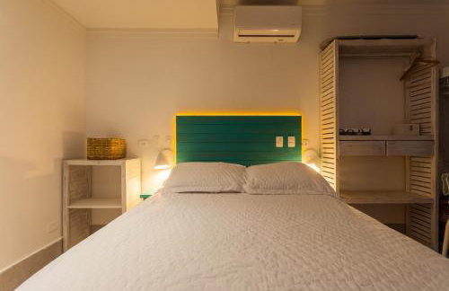 Casa d'Aroeira Residencial Boutique - Centro de Juqueí - Perto de Tudo - 2 quadras do Mar - Serviço de Praia - Roupa de Cama 600 fios algodão Egípcio - Tudo Novo - Estacionamento Interno - Cozinha - Consulte unidades com Ofurô Hidro e Cromoterapia - Foto 49