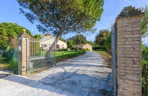 Amazing Home In Montemarciano With Wifi - Foto 16