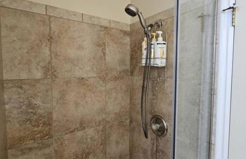 Cliff Views - Hot Tub - SUPs - Boat Parking - Sleeps 16 - Foto 24